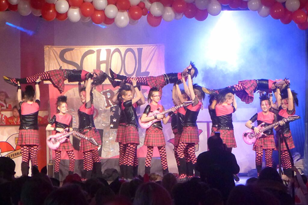 Tanzszene aus dem Tanz School of Rock